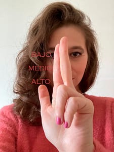 Ilustración de cérvix con medidas para educación sexual