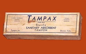 Imagen de la primera caja de tampones, cuando se inventó el primer tampón